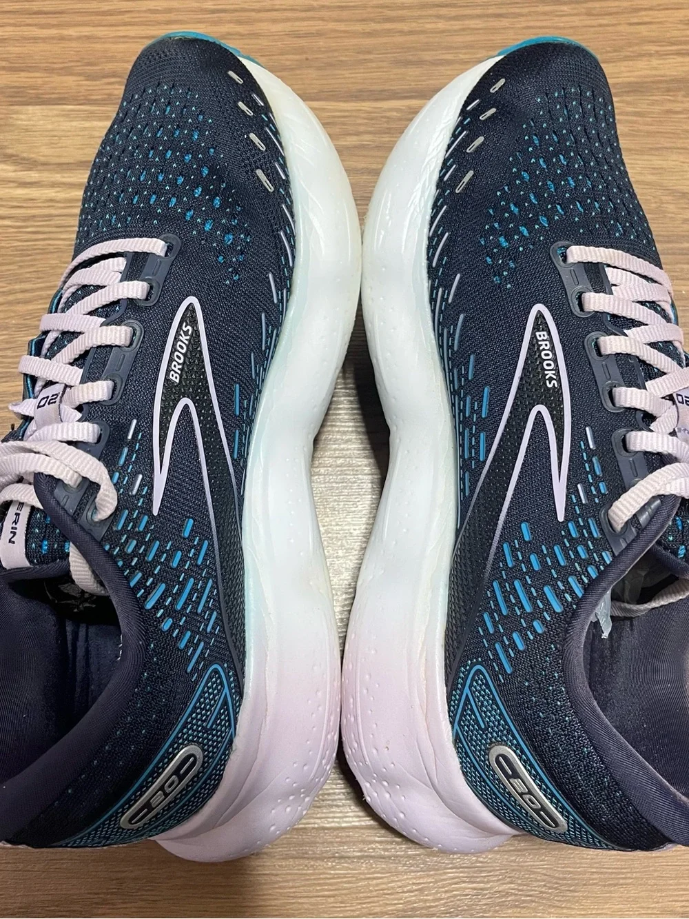 Brooks Womens Glycerin 20 Ocean/Lilac Running Athletic Sneakers 8.5 1203691B499